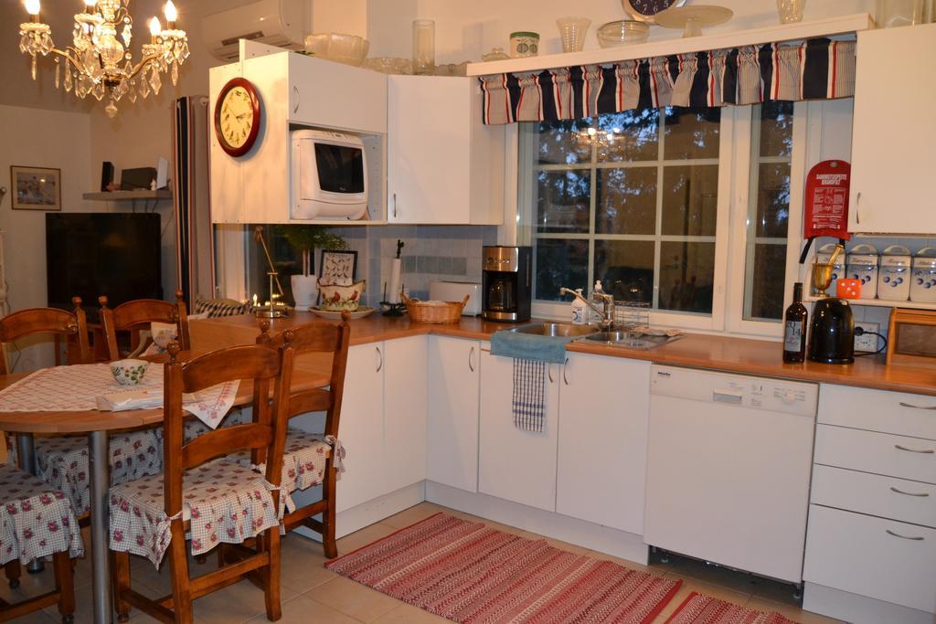 Villa Linnunlaulu Loparo Phòng bức ảnh